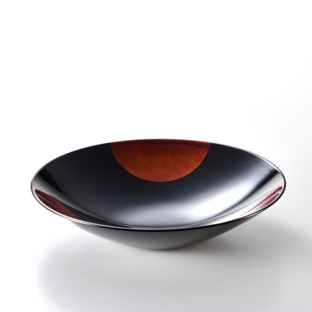 Isuke Sandalwood Lacquer Bowl Sun & Moon Medium Size