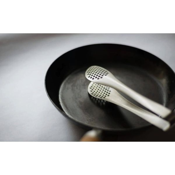 Sori Yanagi Stylish Slotted Metal Tongs
