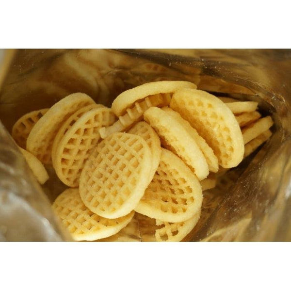 Tohato Amijaga Waffle Shaped Potato Chips Salty Beef Flavor 94g (Pack of 3)