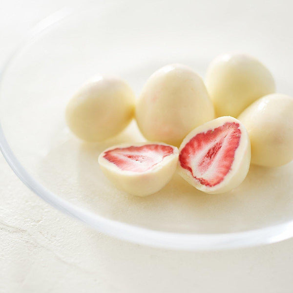 Muji White Chocolate Covered Strawberries 50g
