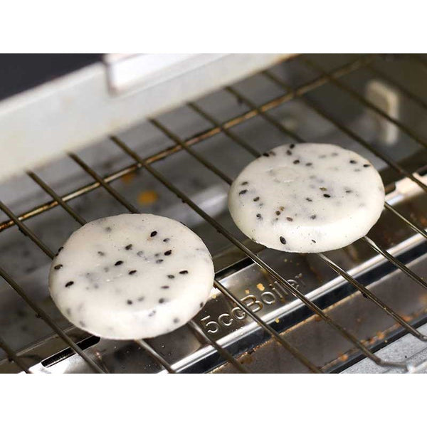 Usagimochi Azuki Bean Paste Filled Dried Mochi Snack Black Sesame Flavor 90g