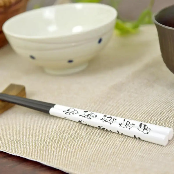 Children's Chopsticks Non-Slip Dishwasher Safe Panda Design 18cm