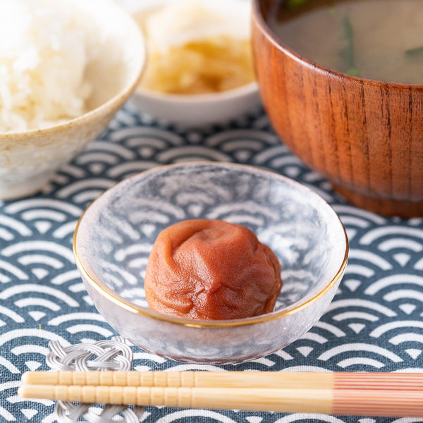 J-Taste-Umeboshi-Natural-Pickled-Nanko-Plums-With-Honey-500g-5-2024-07-22T06:07:47.423Z.jpg