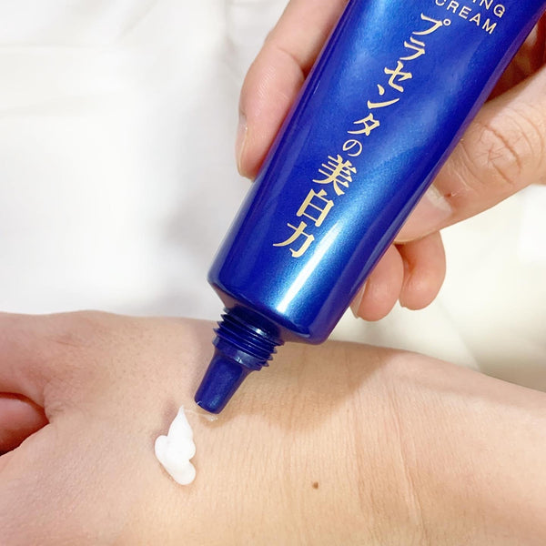 Meishoku-Moisturizing-Eye-Cream-30g-4-2024-08-06T08:22:53.702Z.jpg