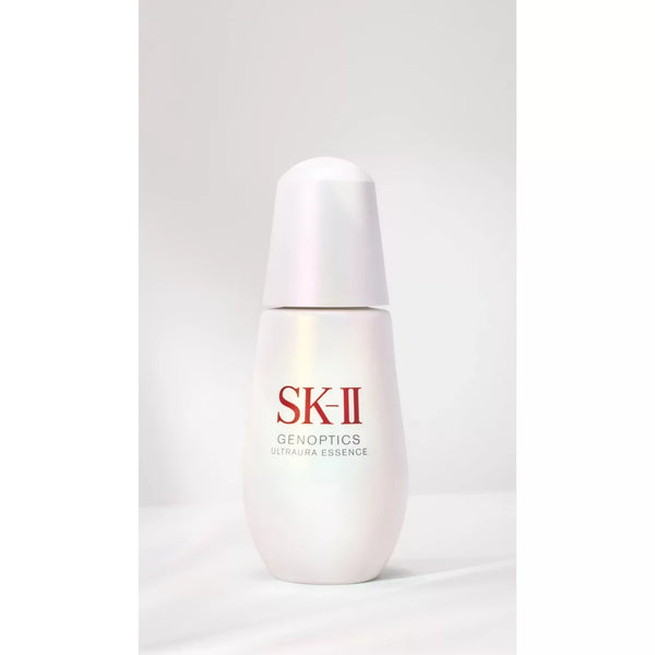 SK-II-Genoptics-Ultraura-Essence-Luxurious-Face-Serum-30ml	-2-2024-03-18T07:43:36.575Z.webp